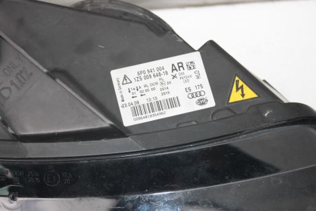 Far dreapta xenon LED Audi A3 8P facelift 2008-2013 8P0941004AR