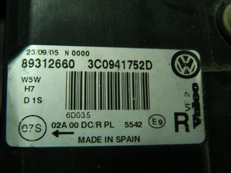 Far dreapta cu xenon VW Passat B6 2005-2010 3C0941752D