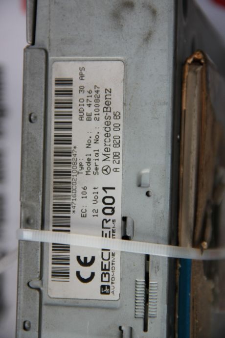 CD Player Mercedes ML-Class W163 1997-2005 A2088200085