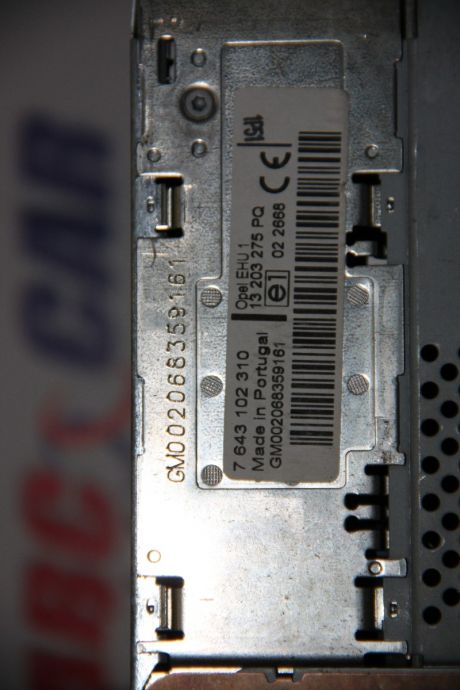 Casetofon Opel Vivaro A 2001-2014 7643102310