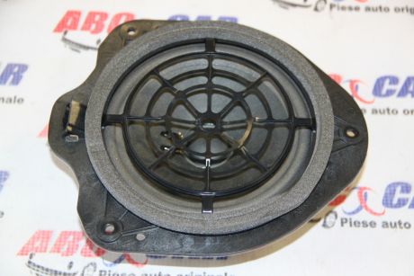Boxa usa fata Audi A4 B9 8W 2015-prezent 8W6035411