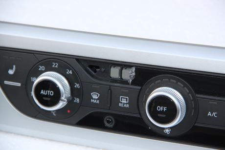 Panou clima Audi A4 B9 8W 2015-prezent 8W0820043Q