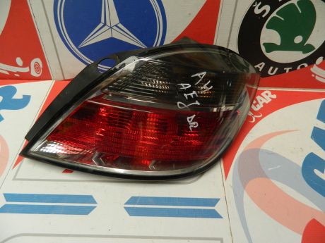 Stop dreapta Opel Astra H Hatchback