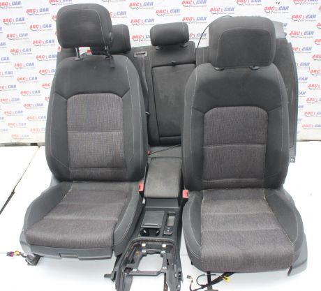 Interior textil UK VW Passat B8 limuzina 2015-2023