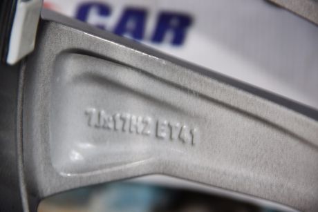 Janta aliaj R17 Skoda Octavia 3 (5E3) 2013-2019 5J0601025T