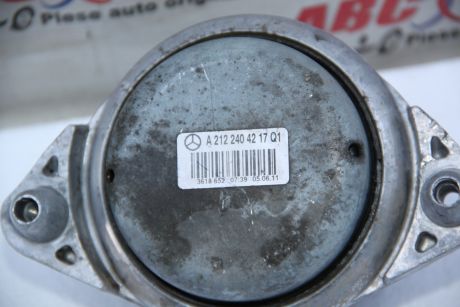 Tampon motor dreapta Mercedes E-Class W212 2010-2015 A2122404217