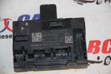 Modul usa dreapta fata VW T-Roc (A11) 2017-prezent 5Q4959592E