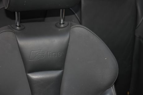 Interior din piele neagra S-line Audi A3 8V sedan 2013-2016