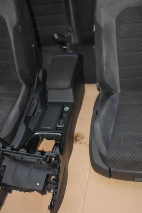 Interior din alcantara si textil R-line VW Golf 7 variant 2013-2020
