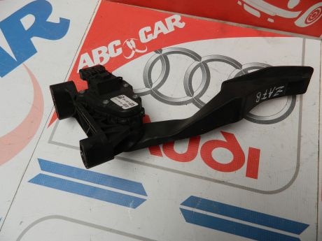 Pedala acceleratie Opel Zafira B 1.9 CDTI DSG COD : 9202342BU