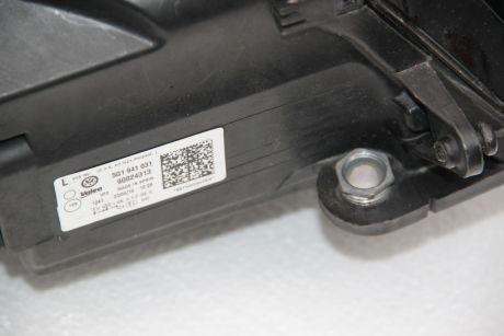 Far stanga bi-xenon VW Golf 7 2014-2017 5G1941031
