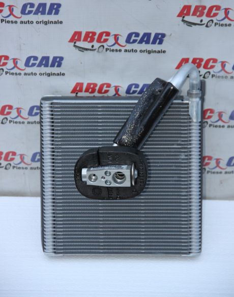 Radiator bord VW Tiguan (AD1) 2016-2023 5Q0816679C