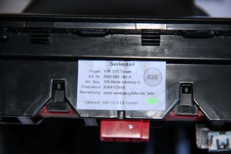 Panou complet consola centrala VW Tiguan (AD1) 2016-2023 5NB864263A