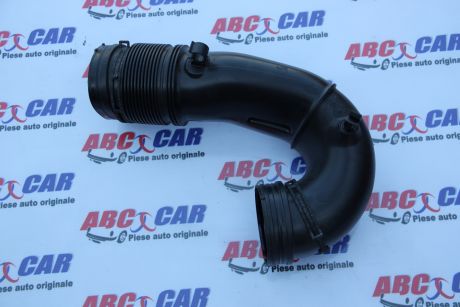 Furtun carcasa filtru aer VW Touareg (7P) 2010-2018 7P6129684B