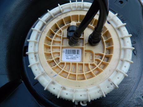 Sonda nivel combustibil Mercedes ML-Class W164 2006-2011 A2514700190