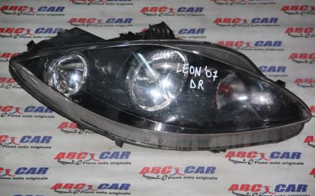 Far dreapta Seat Leon 1P1 2005-2009 (cu defect)