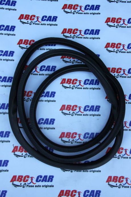 Cheder caroserie stanga spate VW Touareg (7P) 2010-2018 7P0867367F