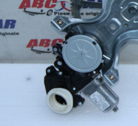 Motoras macara usa stanga fata Toyota Yaris (XP130) 2011-2019
