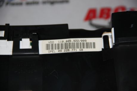 Ceas bord Opel Zafira A 1999-2005 2.0 DTI 09228771GB