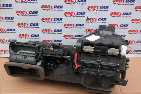 Carcasa climatizare VW Golf 5 2005-2009 1K1820308R