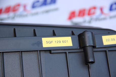 Carcasa filtru aer Audi A3 8V 2012-2020 5QF129601
